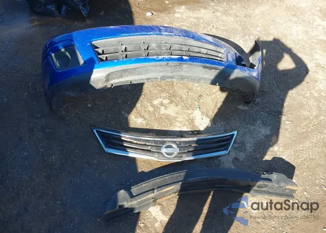 2011 Nissan Versa 1.8S z USA, uszkodzony, nr VIN 3N1BC1CP1BL368341